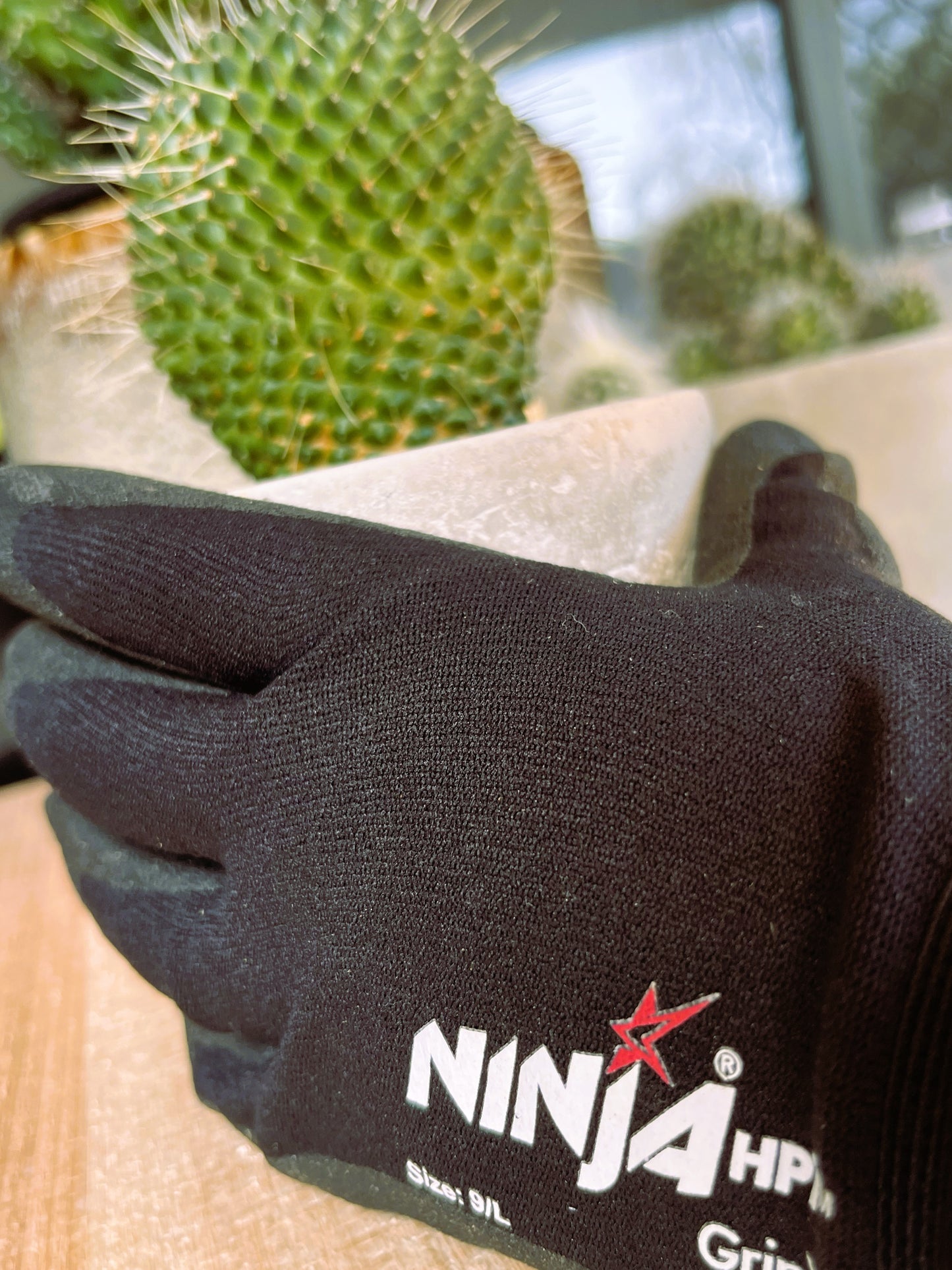 The Garden Love Gloves - The must-have gardening aid