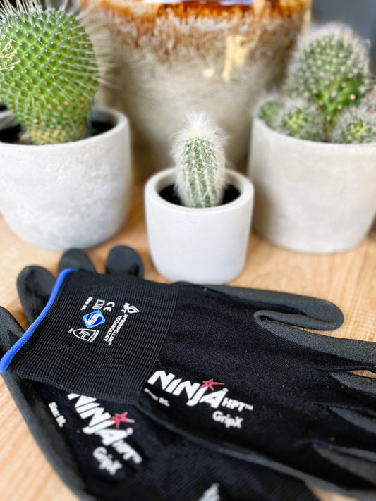 The Garden Love Gloves - The must-have gardening aid
